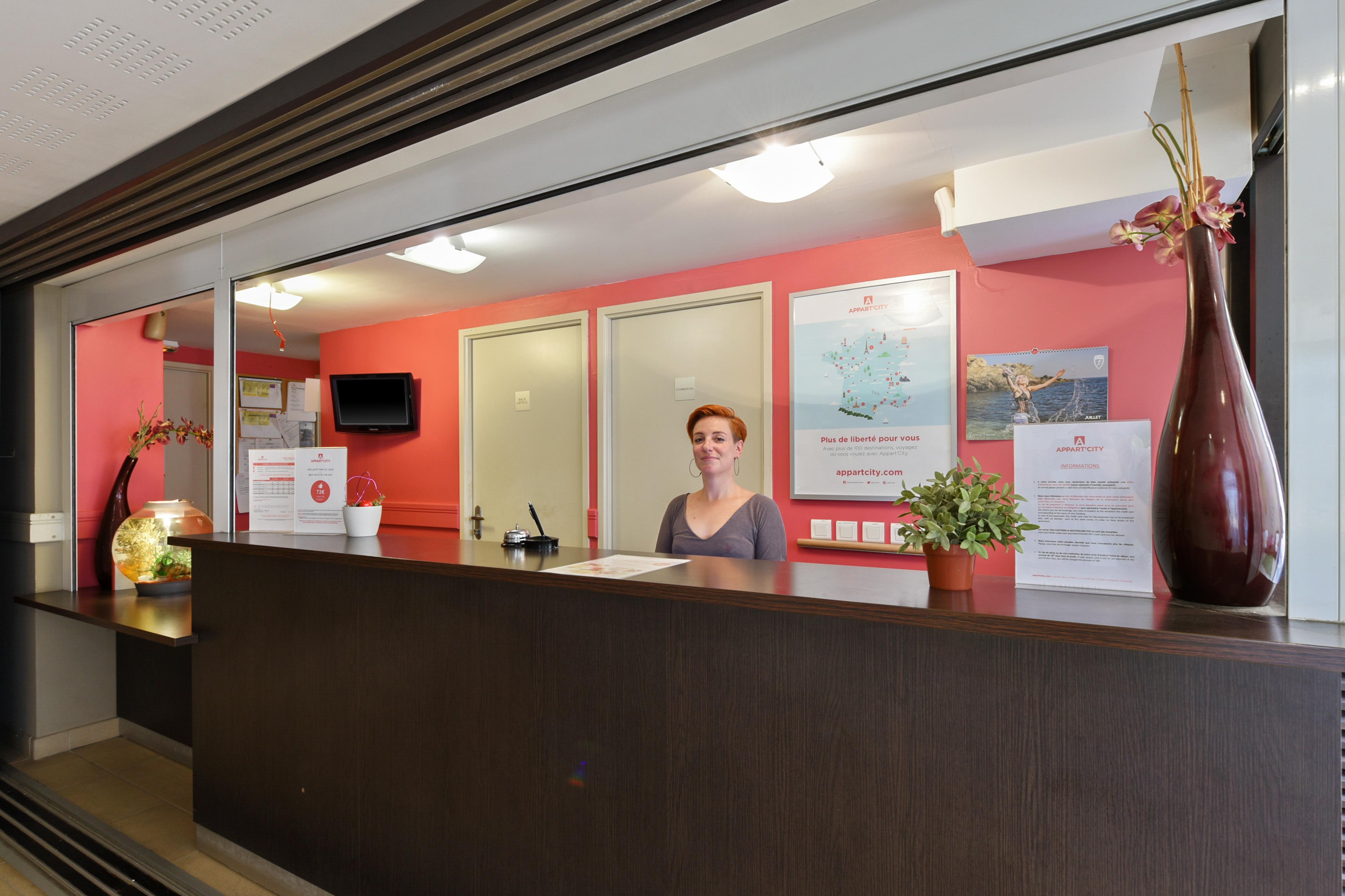 סיס-פור-לה-פלאז' Comfort Aparthotel Six-Fours מראה חיצוני תמונה