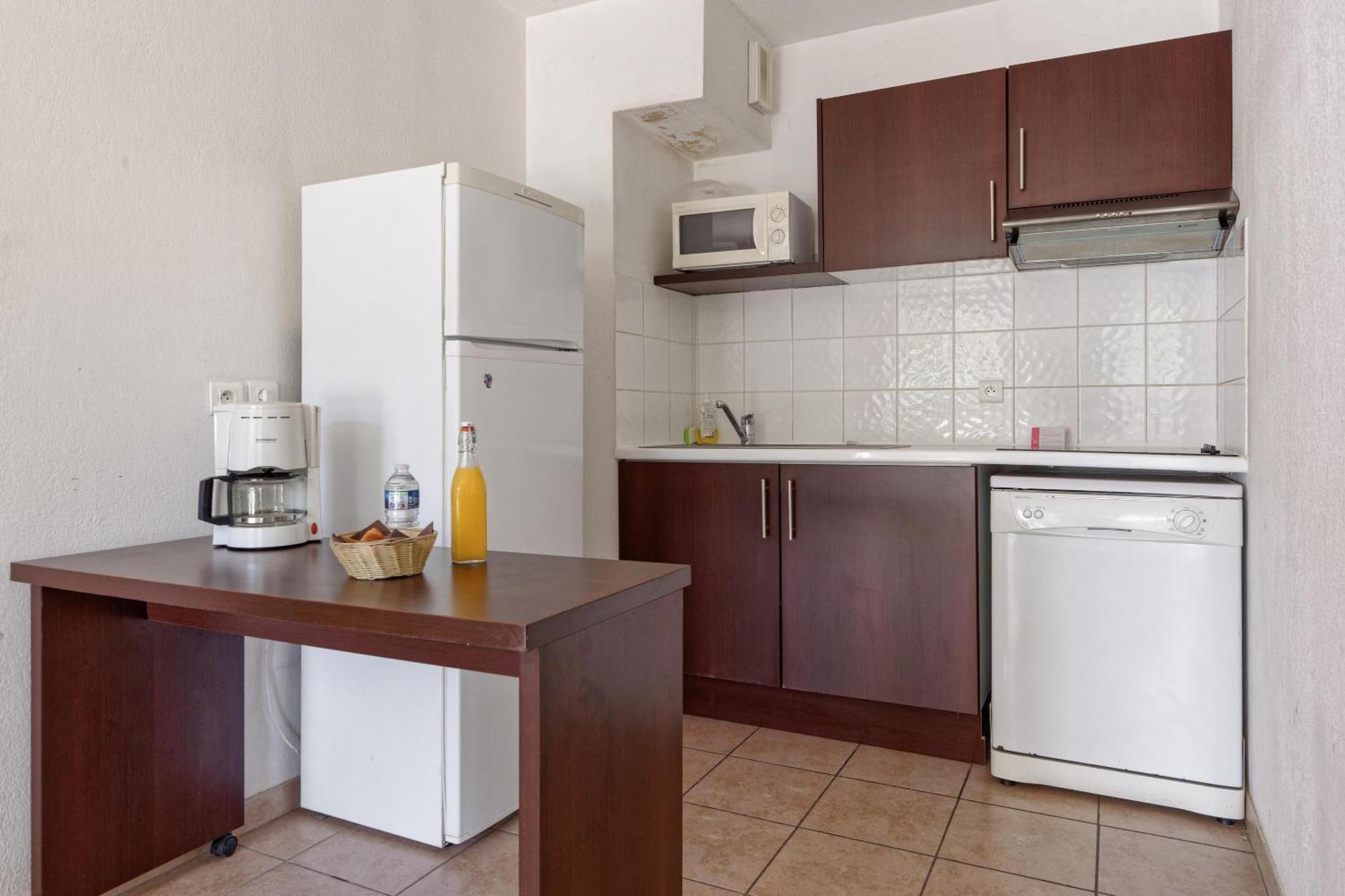 סיס-פור-לה-פלאז' Comfort Aparthotel Six-Fours מראה חיצוני תמונה